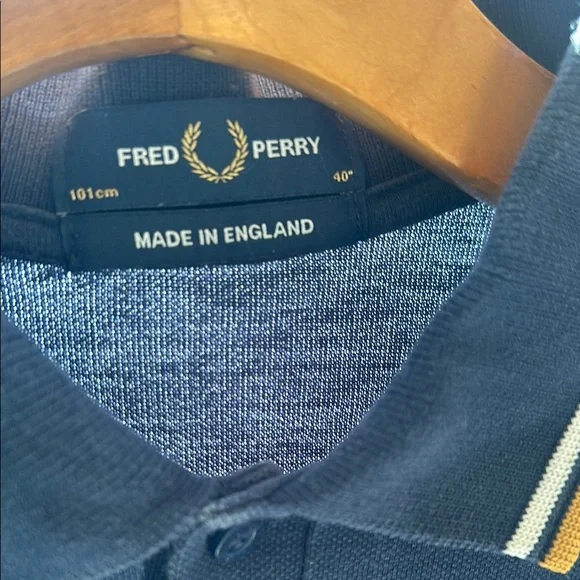 Fred Perry Navy Blue Polo Shirt - Picture 2 of 3